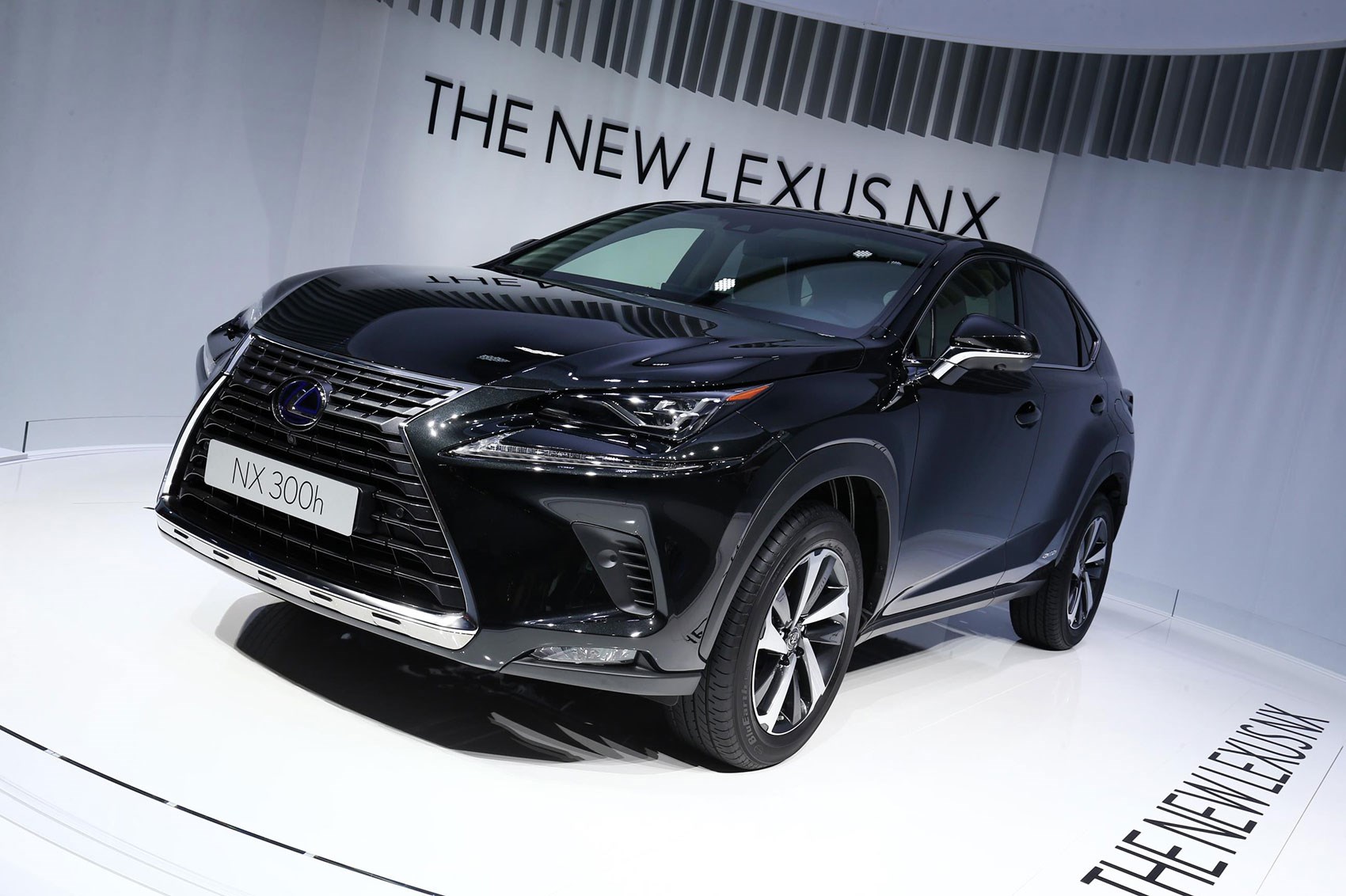 Lexus Nx Facelift At 17 Frankfurt Motor Show Pictures Specs Details Car Magazine