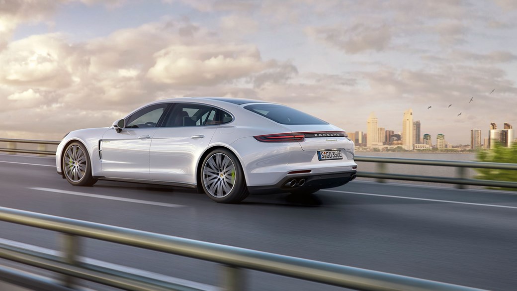 Porsche Panamera 4 E Hybrid Executive Lwb 2017 Review Car Magazine Porsche Panamera 4 E Hybrid Executive Lwb 2017 Review