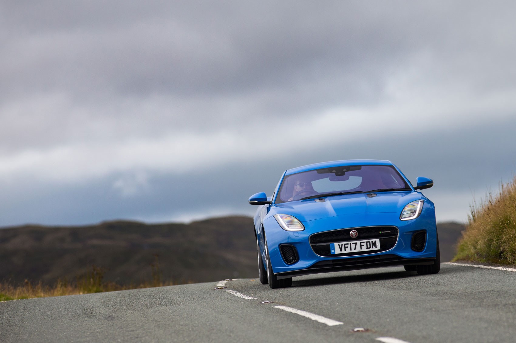 Jaguar F-type 4cyl hill cornering