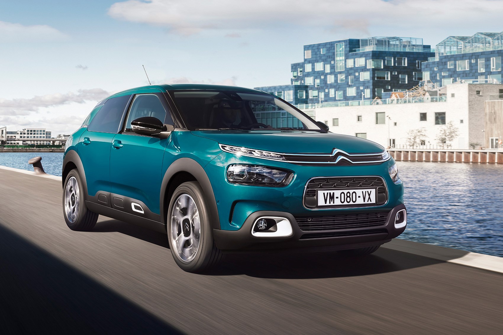 Citroen C4 Cactus facelifted: Airbumps out, comfier ride ...