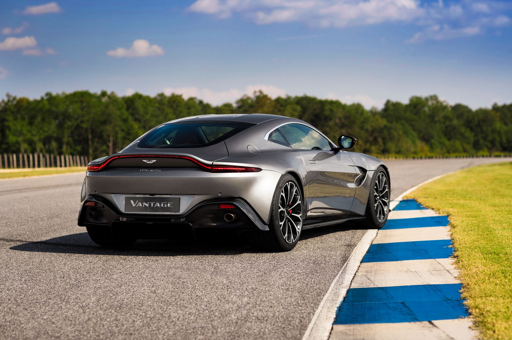 The new 2018 Aston Martin Vantage revealed in pictures  CAR Magazine