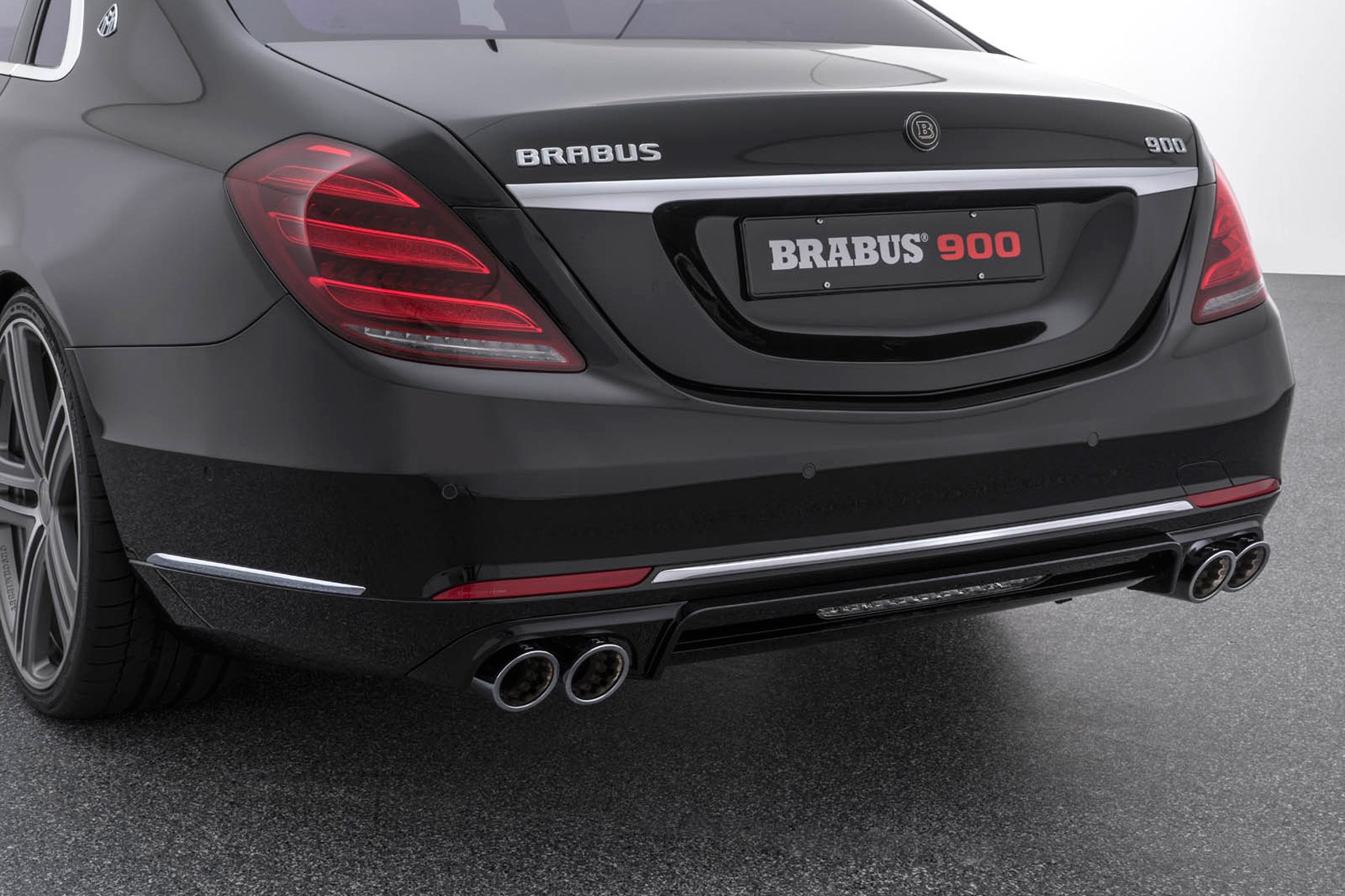 brabus_900_700_08