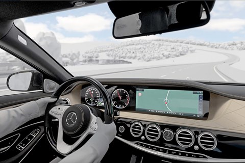 Mercedes Eco Assist interior