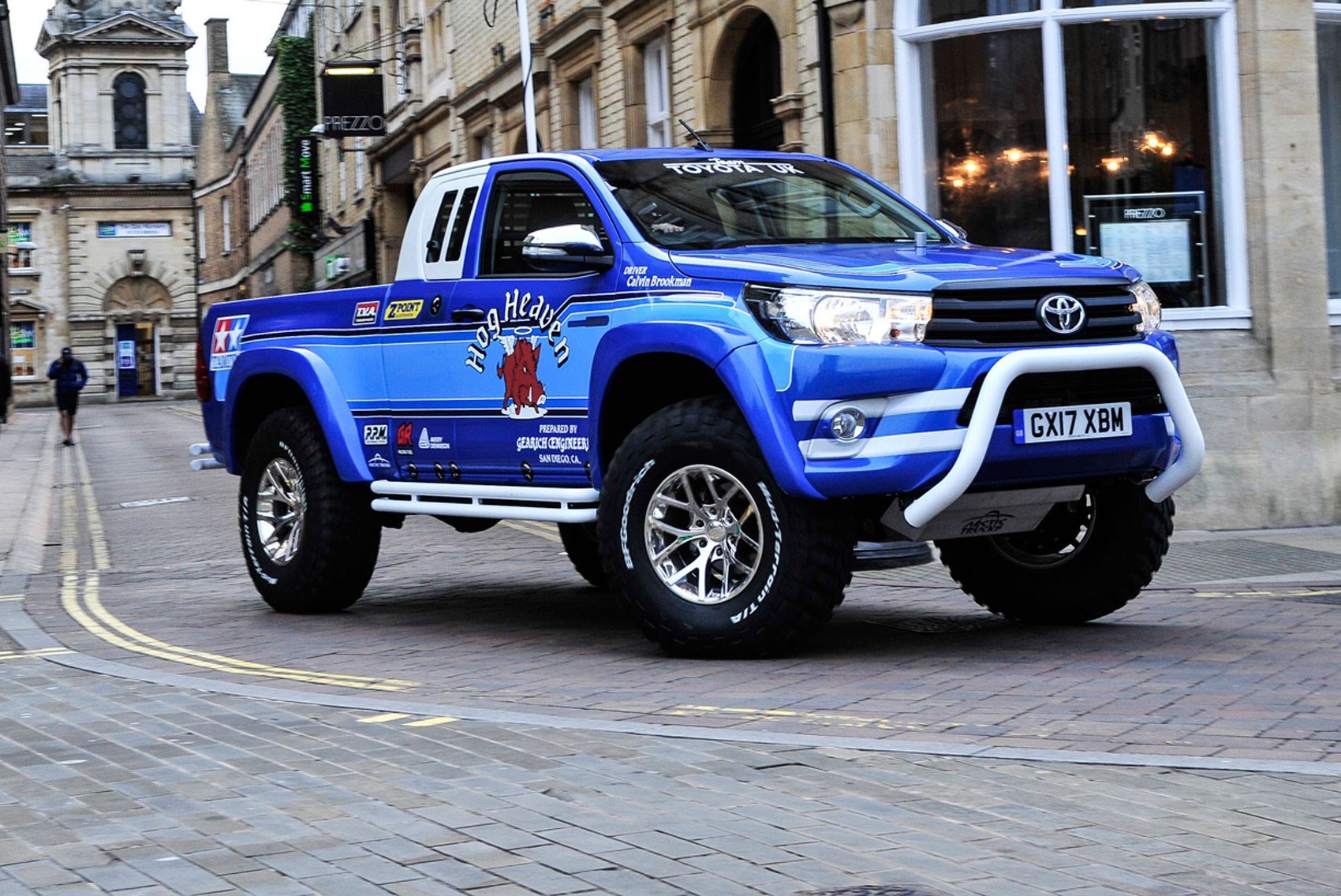 hilux bruiser