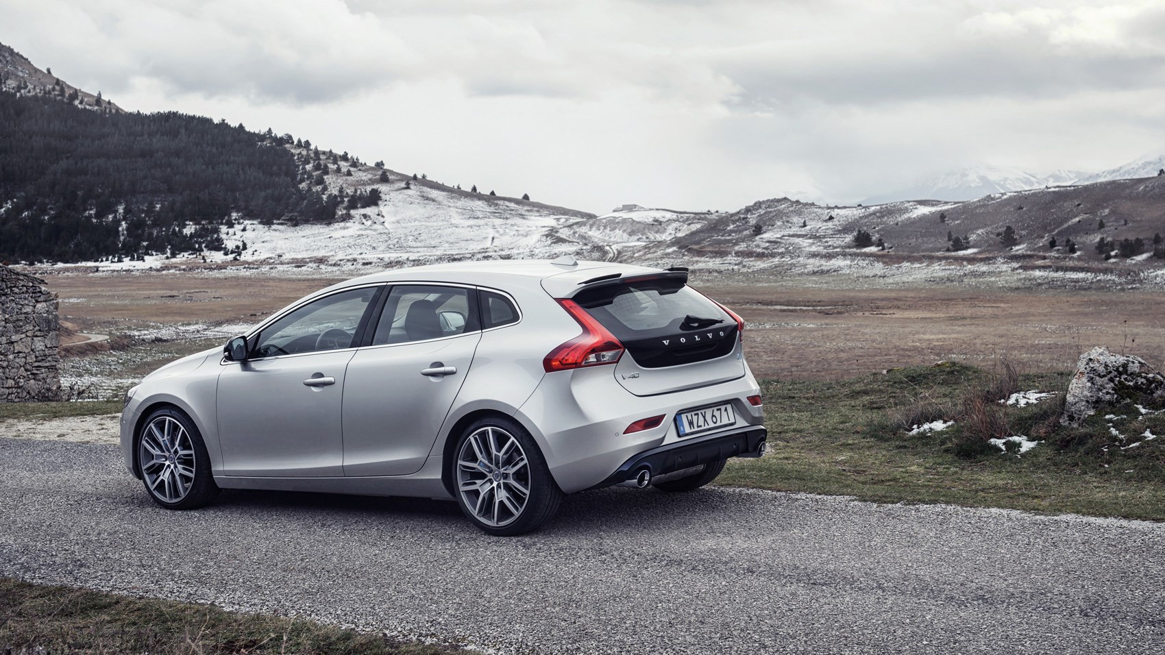 Volvo V40 T5 R Design Pro Polestar 17 Review Car Magazine