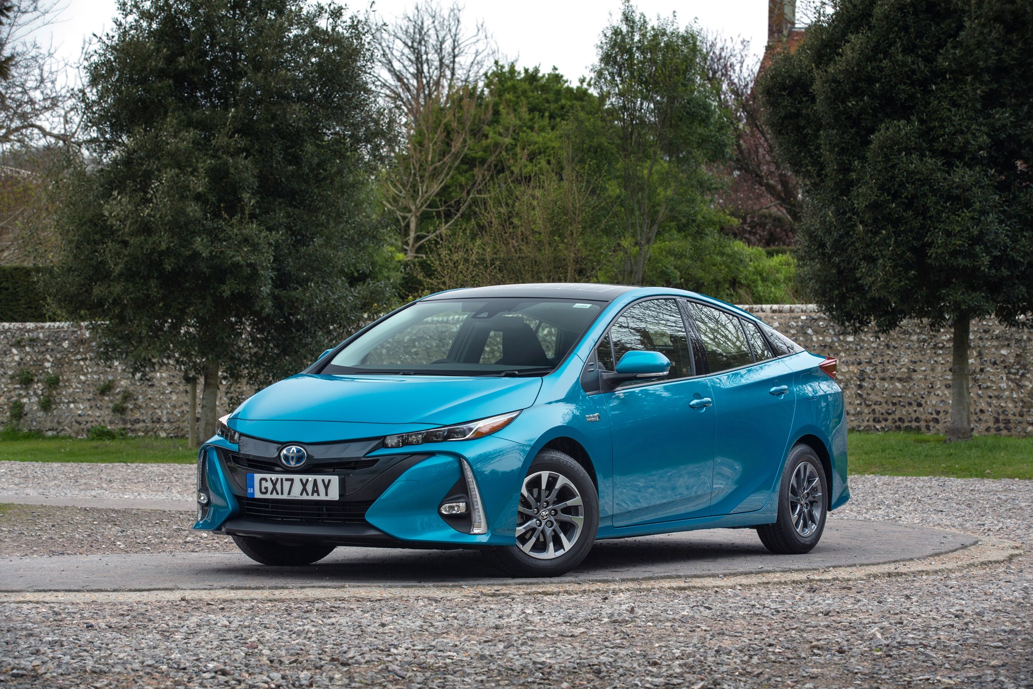 Toyota electric vehicle PHEV hybrid plans