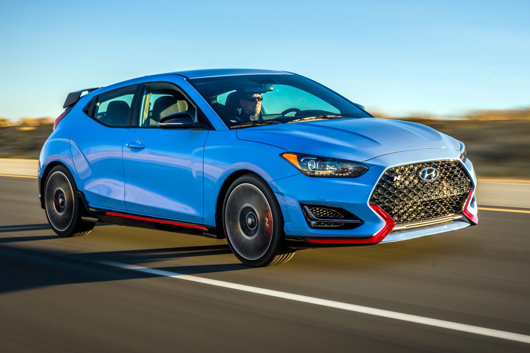New Hyundai Veloster (2018): new coupe blasts into NAIAS ...