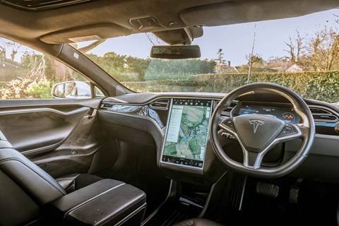 Tesla Model S interior: cabin dominated by huge 17-inch touchscreen