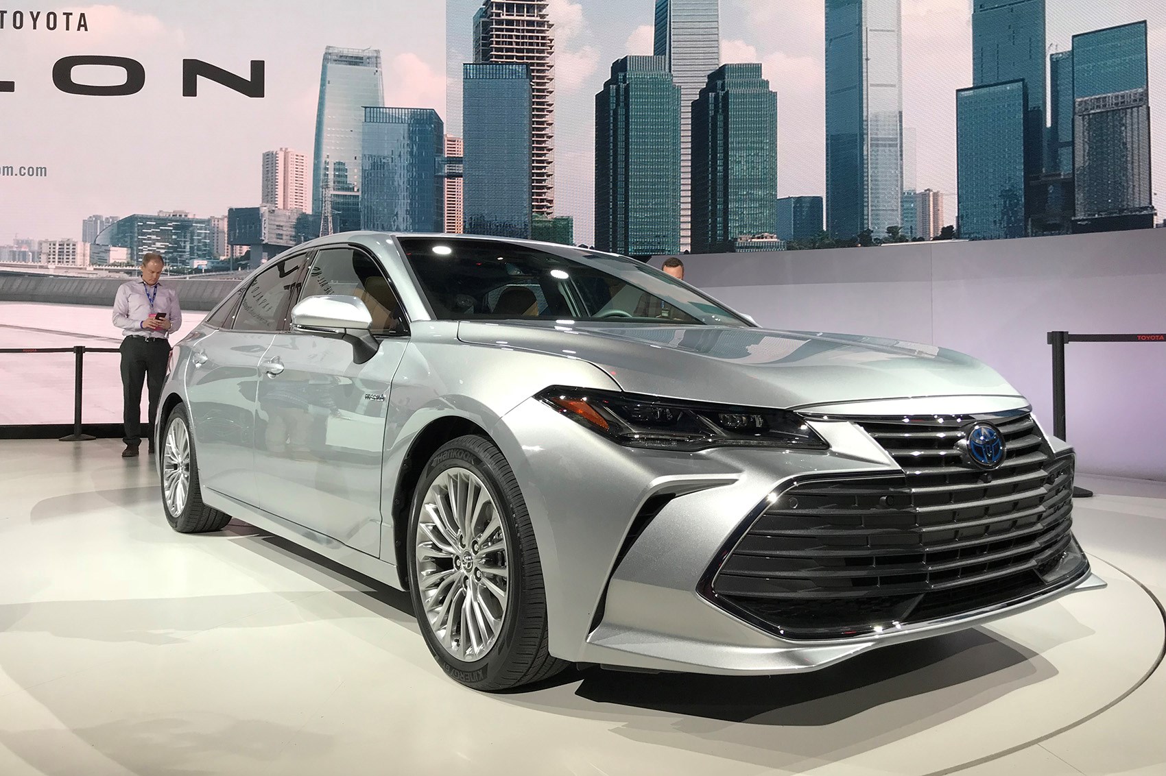 Toyota Avalon (2019): new saloon breezes into Detroit | CAR Magazine