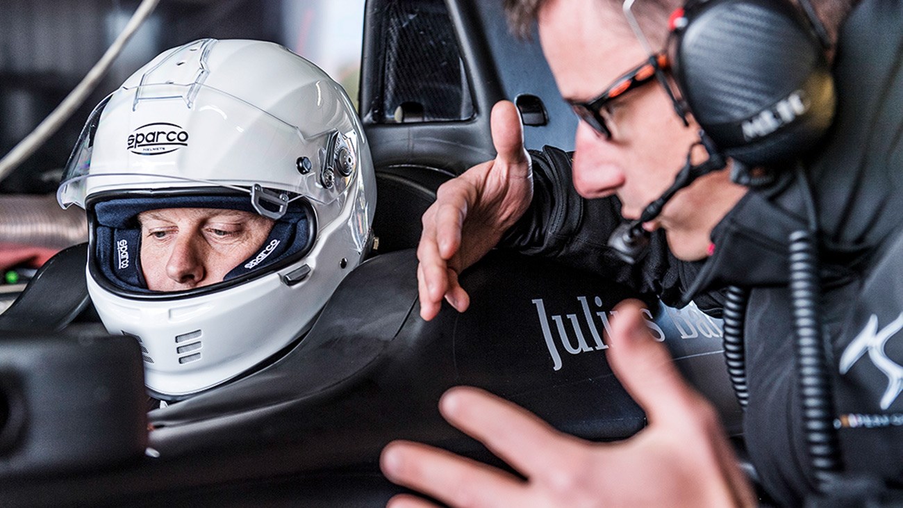 CAR magazine's Ben Barry gets taught how DS Virgin Racing's Formula E race car works CAR magazine's Ben Barry gets taught how DS Virgin Racing's Formula E race car works