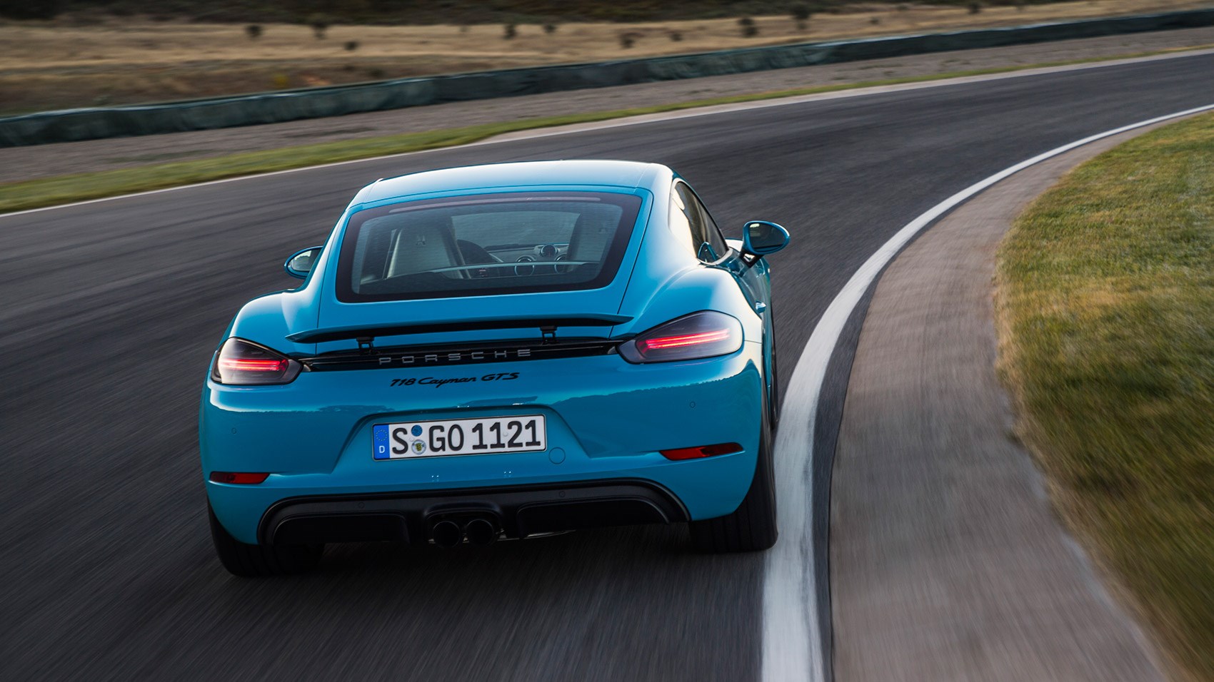 Porsche 718 Cayman Gts 18 Review Specs Prices And Info Car Magazine