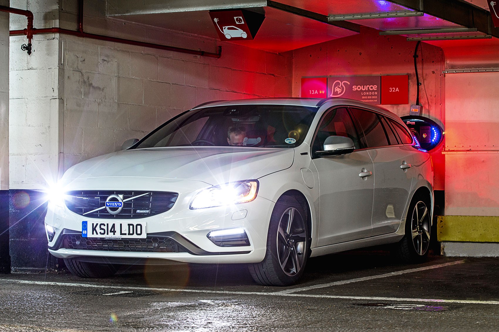 Volvo V60 Plugin Hybrid (2015) longterm test review CAR Magazine Volvo V60 Plugin Hybrid (2015) longterm test review CAR Magazine