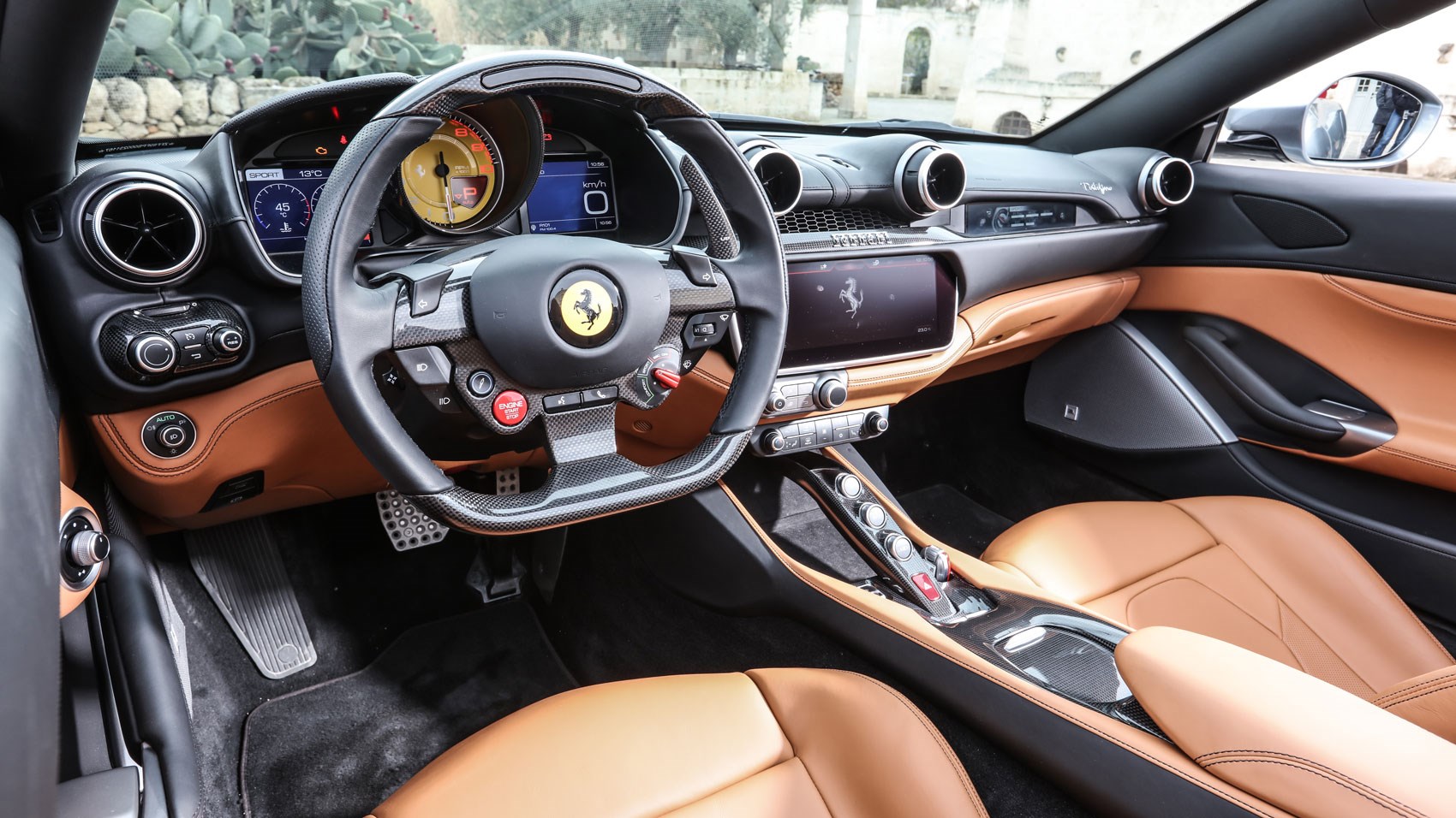 Ferrari Portofino interior