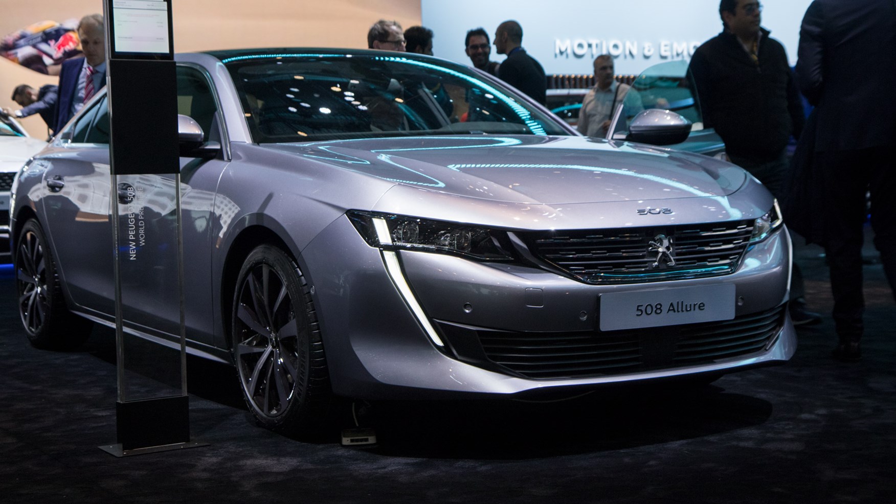 Peugeot 508 Sport Engineered Concept: first of fast PHEVs