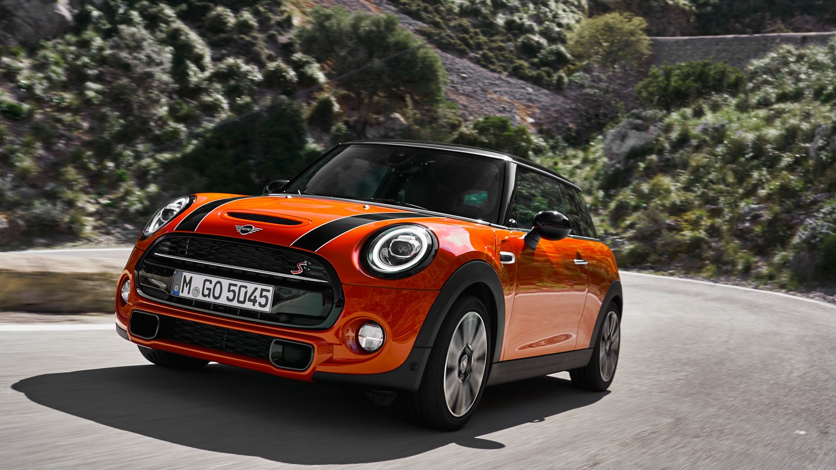 Mini Cooper S (2018) review: now with added Britpop | CAR Magazine1700 x 956
