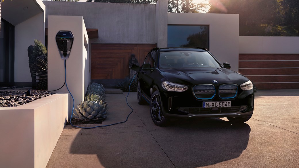 BMW iX3 charging 2021