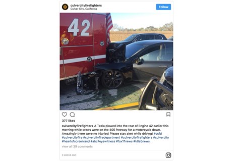 Tesla Model S crashes in Los Angeles