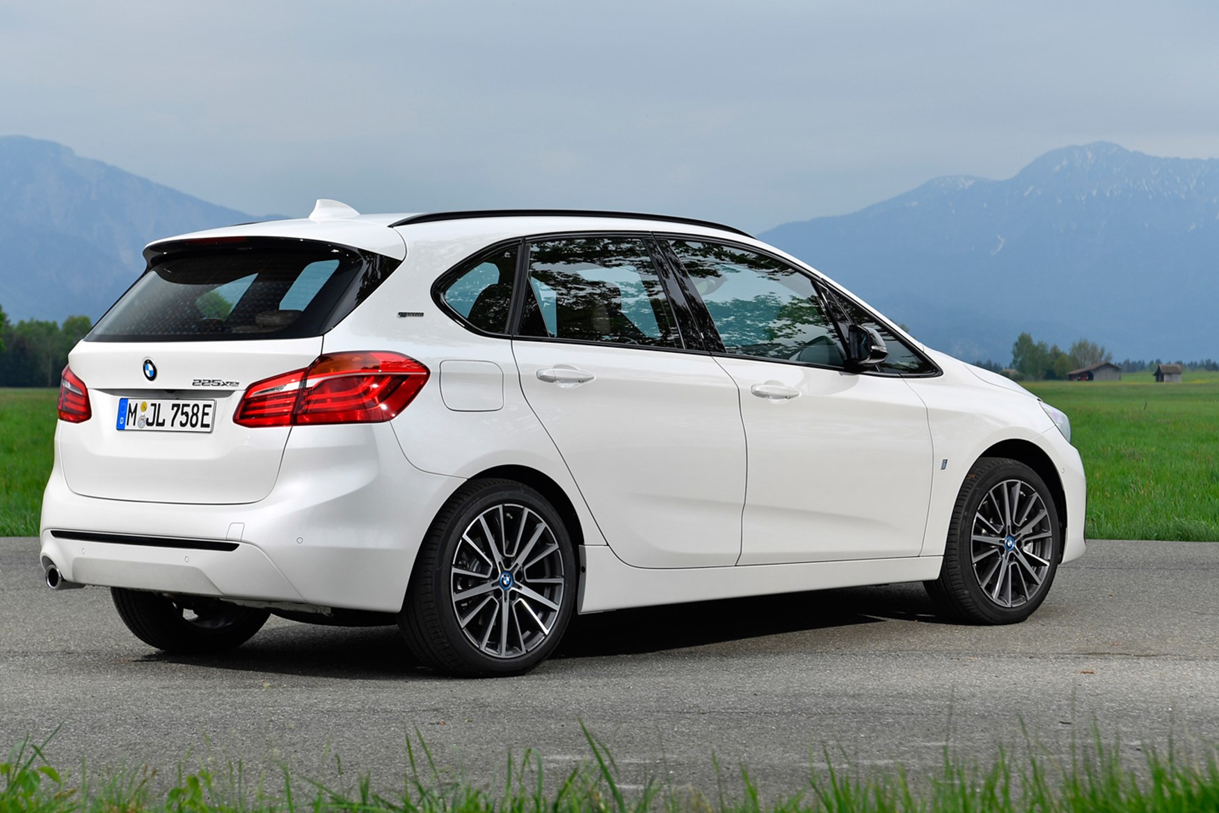 BMW 2-Series Active Tourer (2018) Review: Perennially Proficient | CAR ...