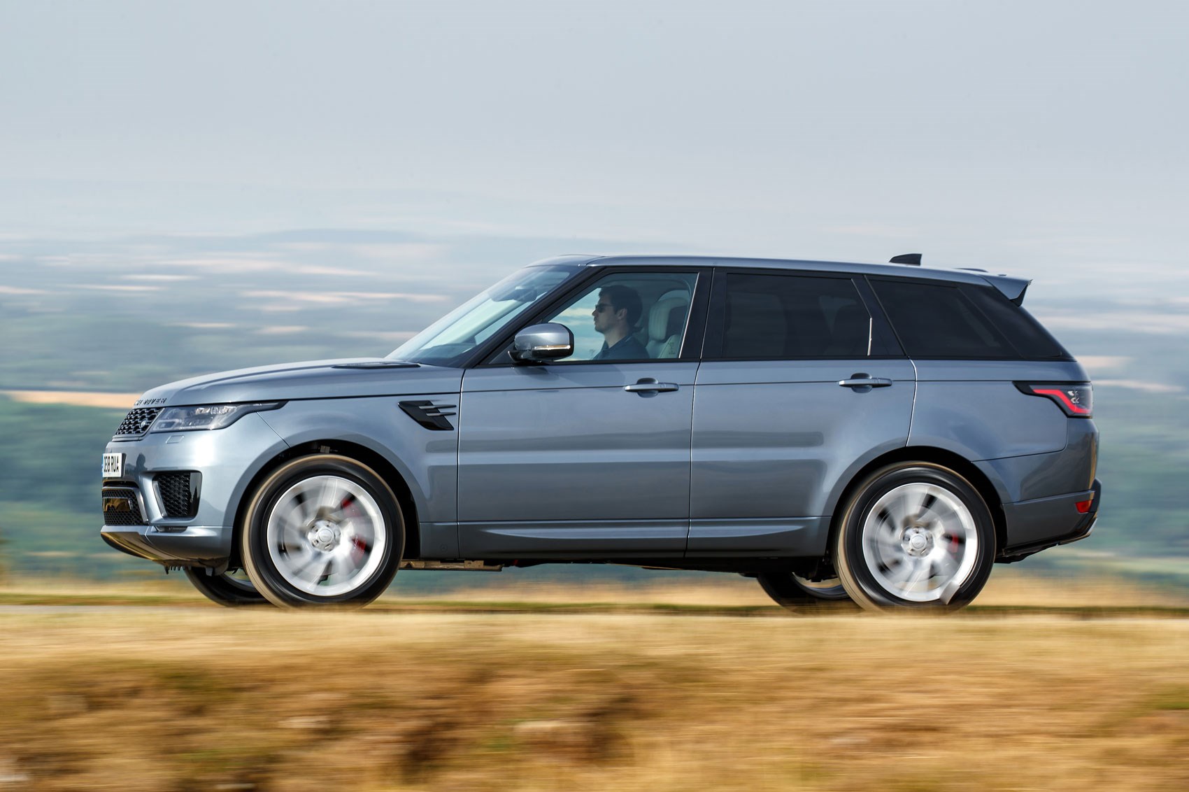 Range Rover Hybrid Review  . Price, Specs, Performance And Road Test.