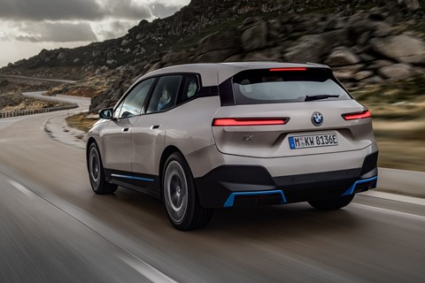 BMW ix rear tracking