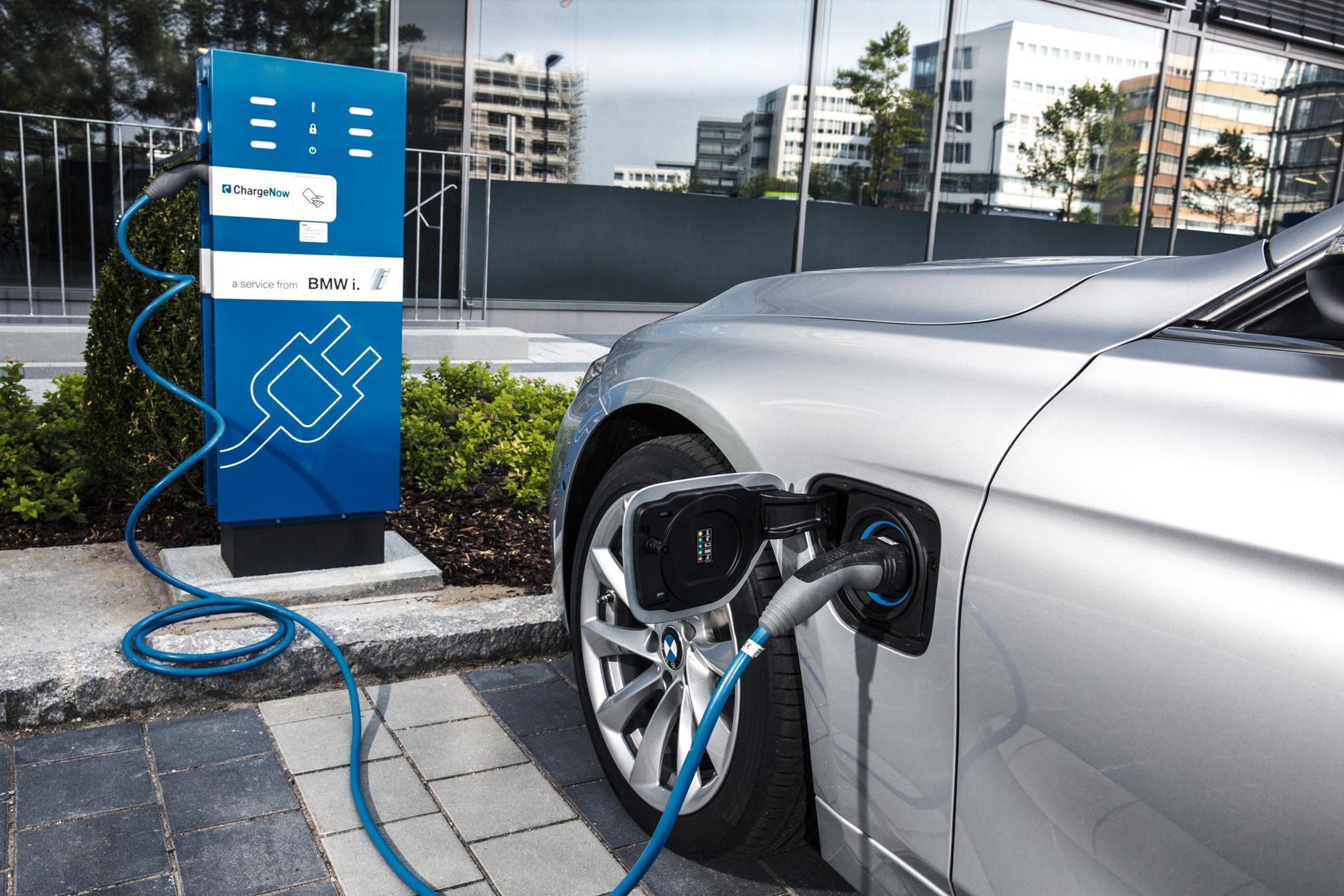 Plug in hybrid vehicles selectionaceto