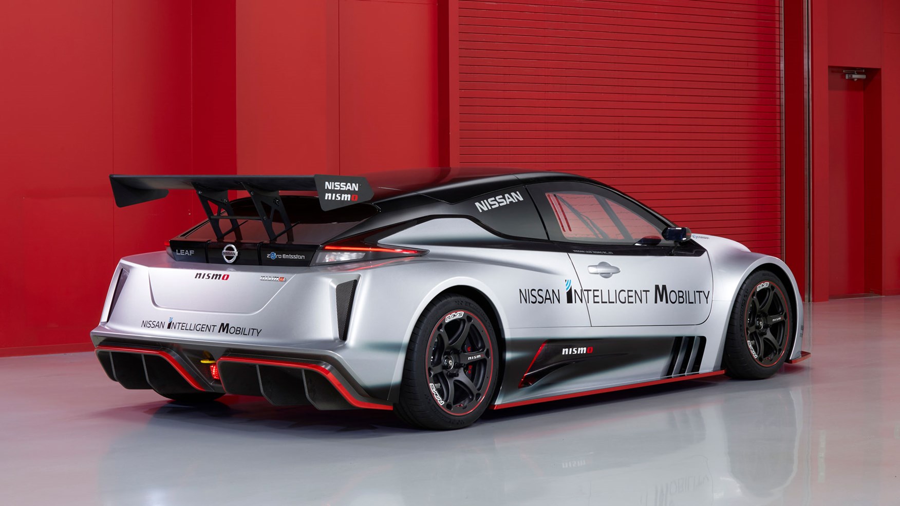 Nissan Leaf Nismo Rc 317bhp Ev Racer Revealed In Tokyo Car Magazine Nissan Leaf Nismo Rc 317bhp Ev Racer Revealed In Tokyo Car Magazine
