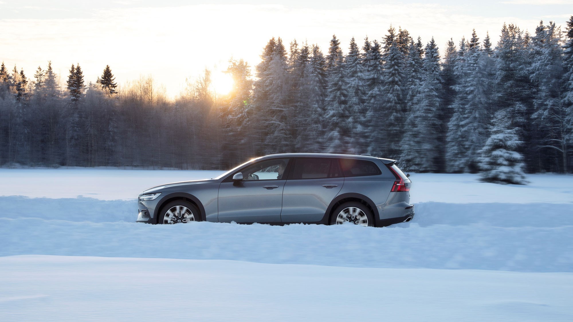 Volvo V60 Cross Country driven in Swedish snow Volvo V60 Cross Country driven in Swedish snow
