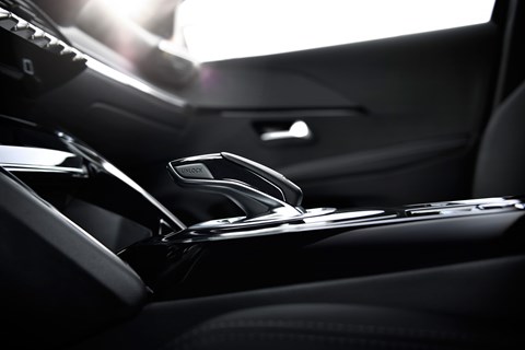 Peugeot 208 gear selector
