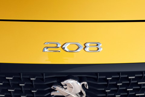 Peugeot 208 front badge