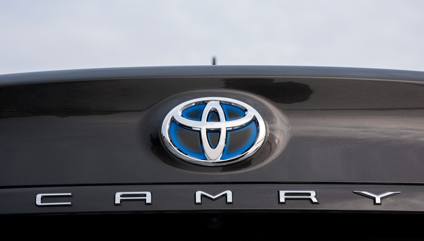 Toyota camry logo