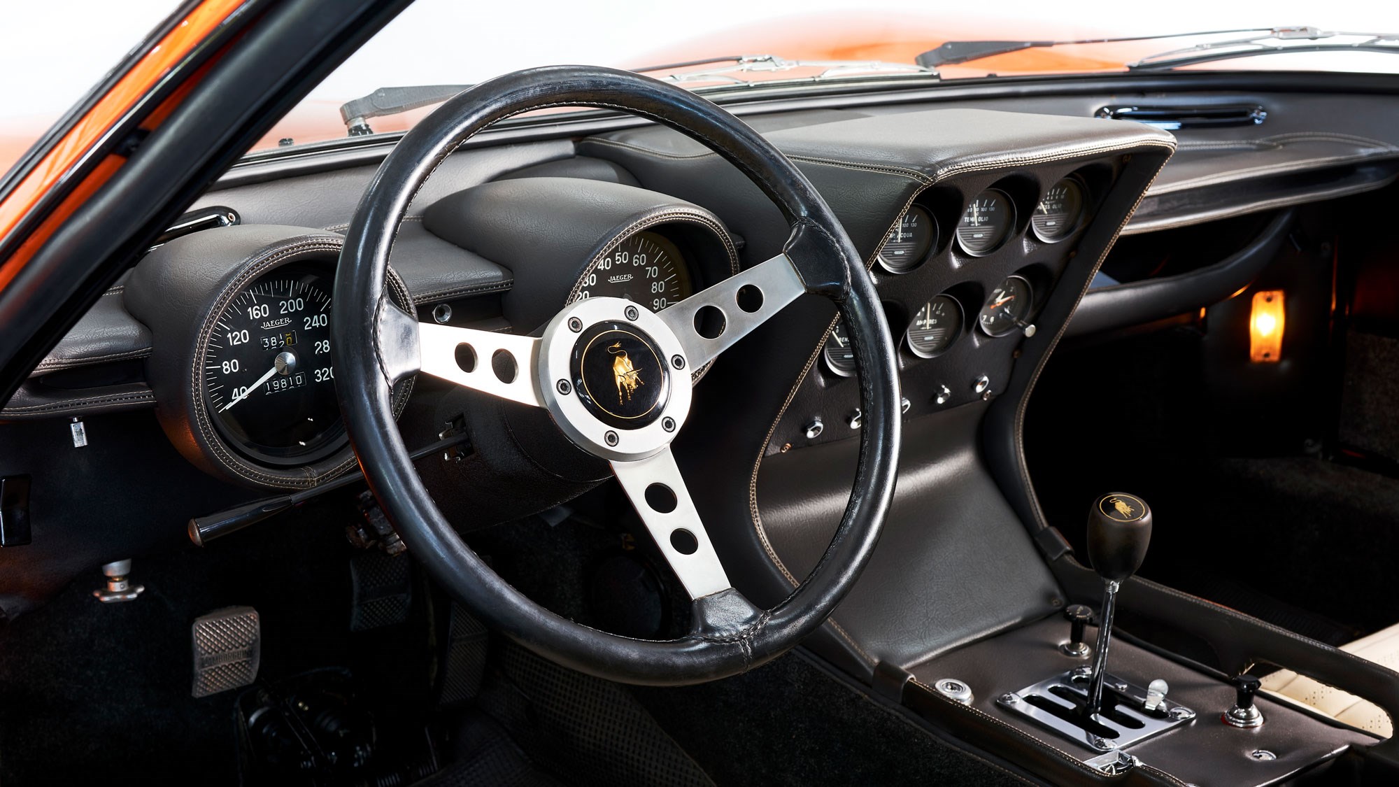 Lamborghini Miura: Italian Job chassis found 50 years on ...
