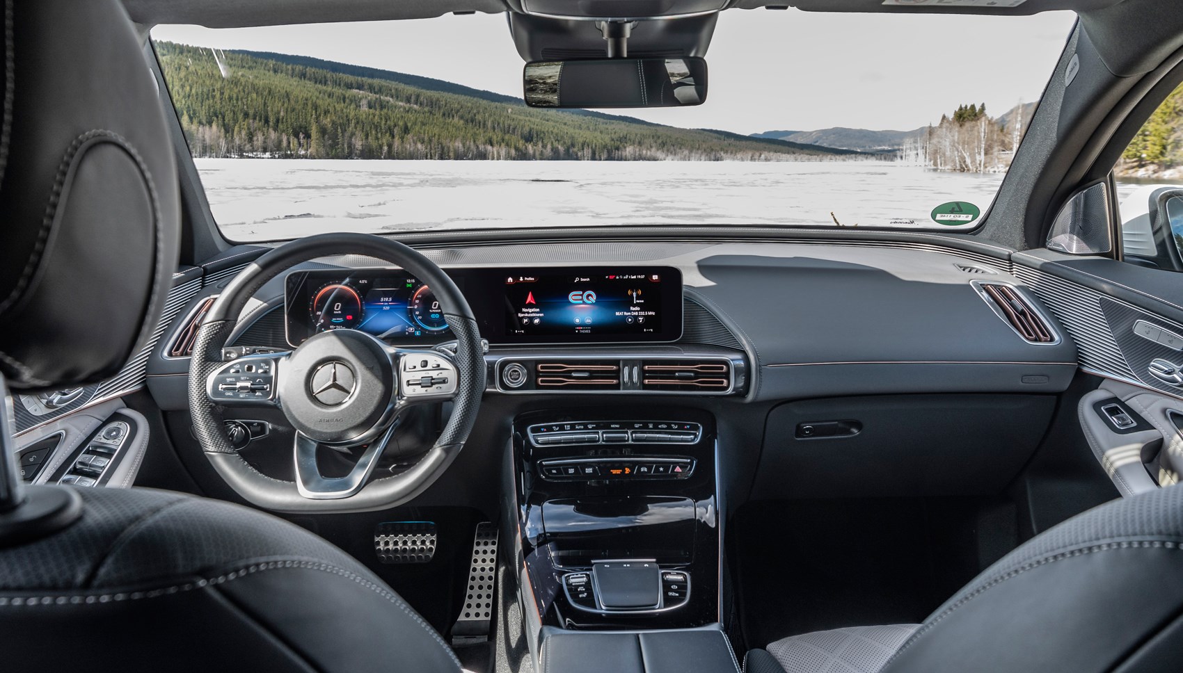 Mercedes EQC interior