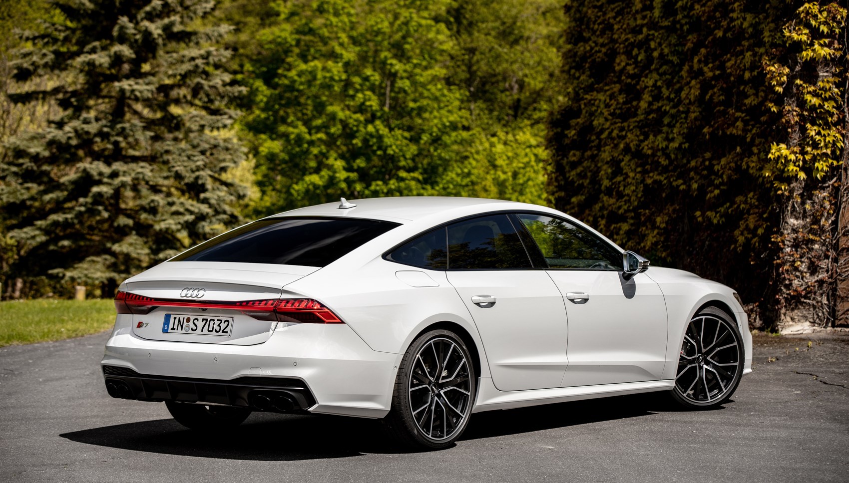 Audi S7 rear quarter