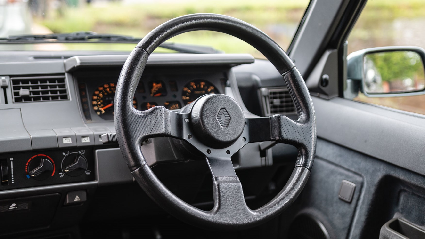 Driving The Classics Renault 5 Gt Turbo Review Car Magazine