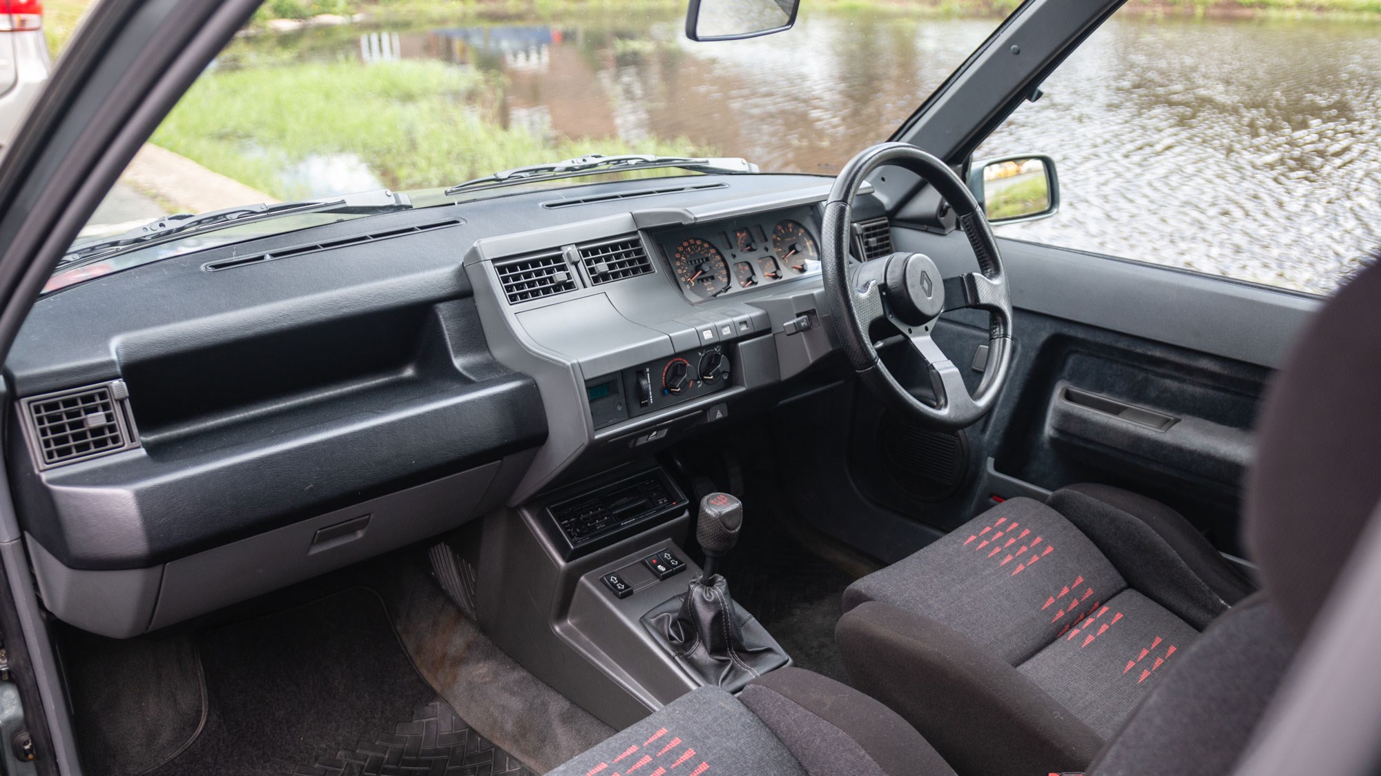 Driving The Classics Renault 5 Gt Turbo Review Car Magazine