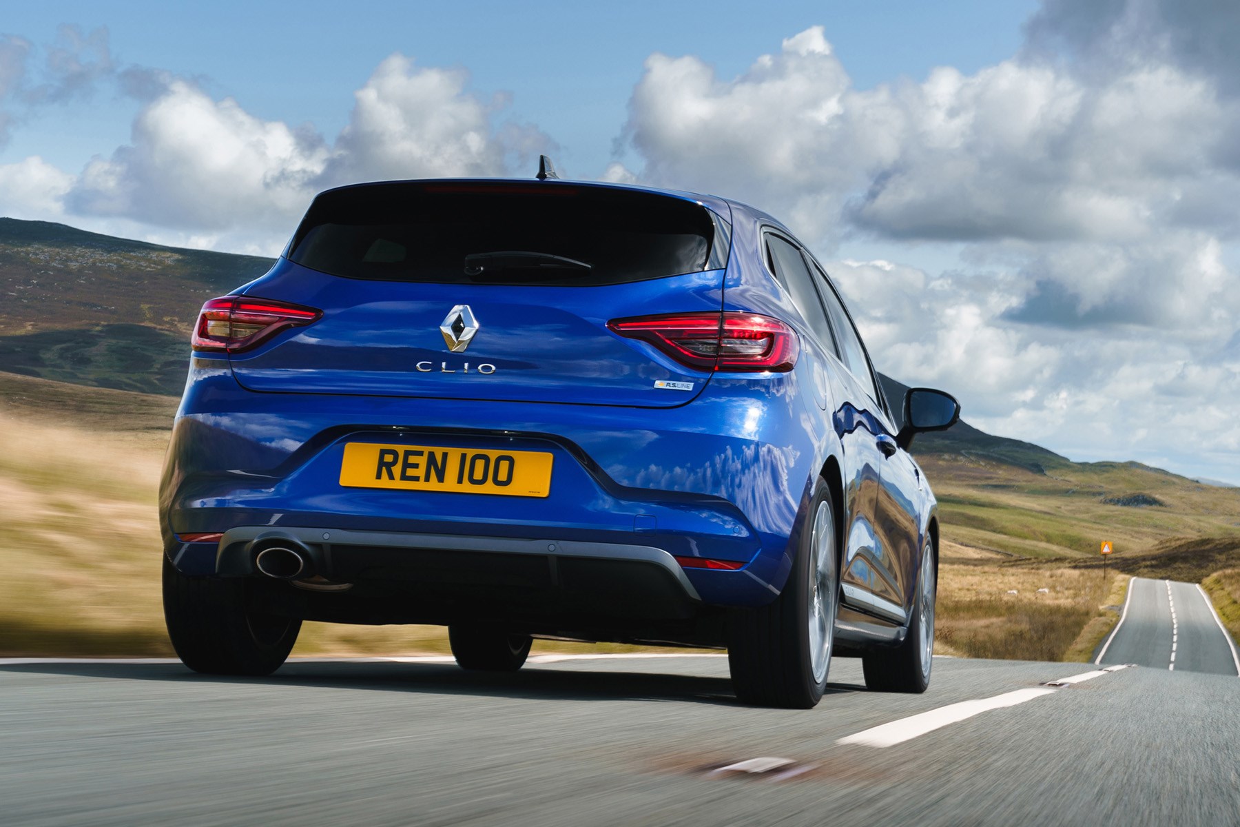 Renault Clio rear tracking