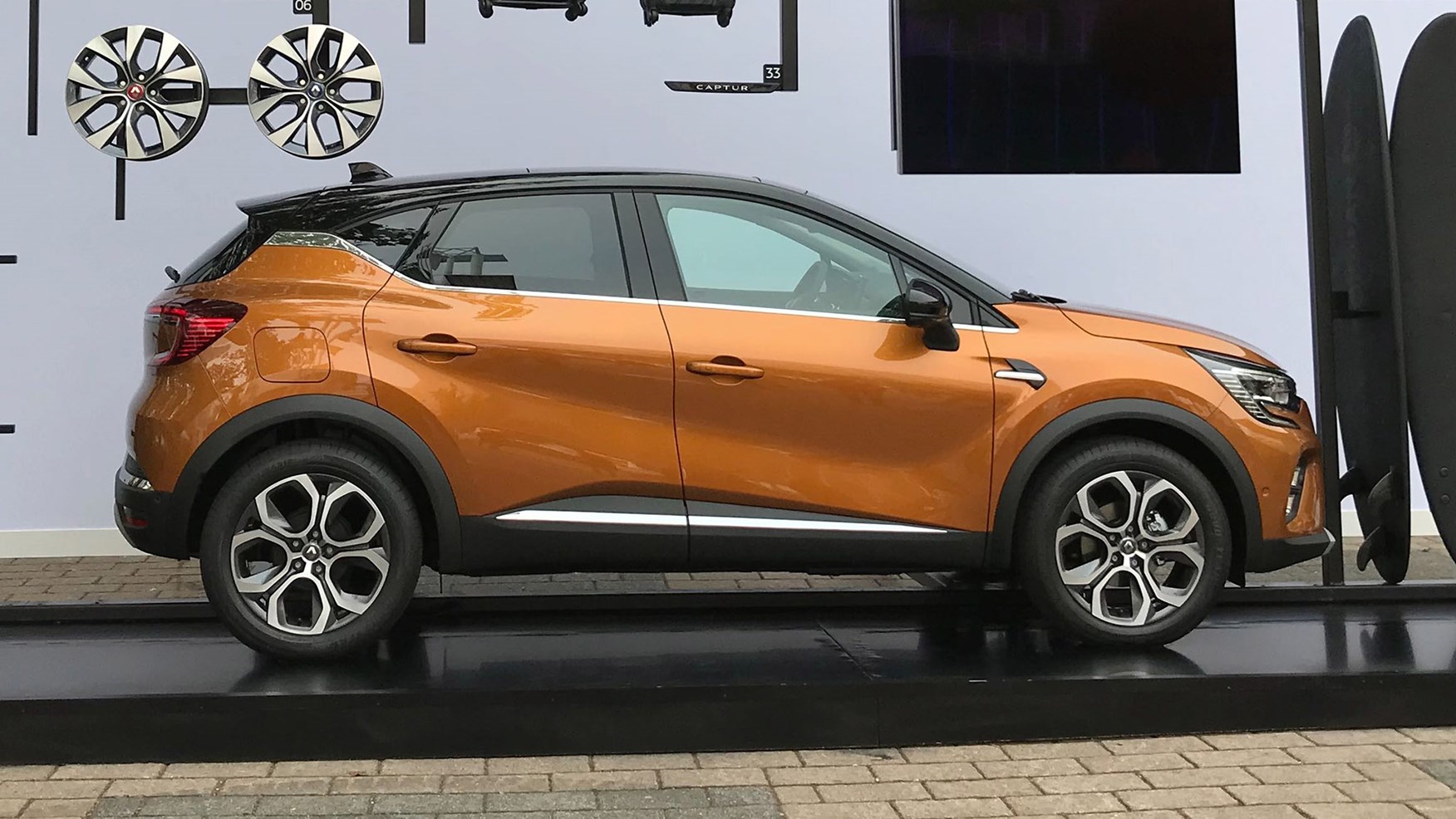 New Renault Captur Surf S Up For Second Gen Compact Suv At Frankfurt Car Magazine