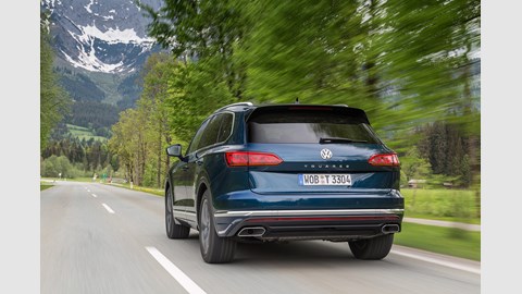 2019 VW Touareg: Larger, Lighter, Smarter, Agiler >> Volkswagen Touareg Review Car Magazine 2019 VW Touareg: Larger, Lighter, Smarter, Agiler >> Volkswagen Touareg Review Car Magazine