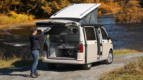 VW California Beach, 6.1, 2020, rear view