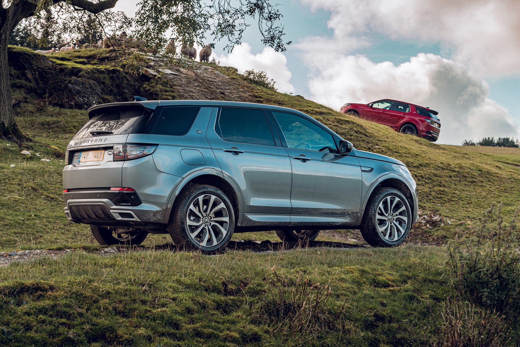 2019 Land Rover Discovery Sport off-roading 2019 Land Rover Discovery Sport off-roading
