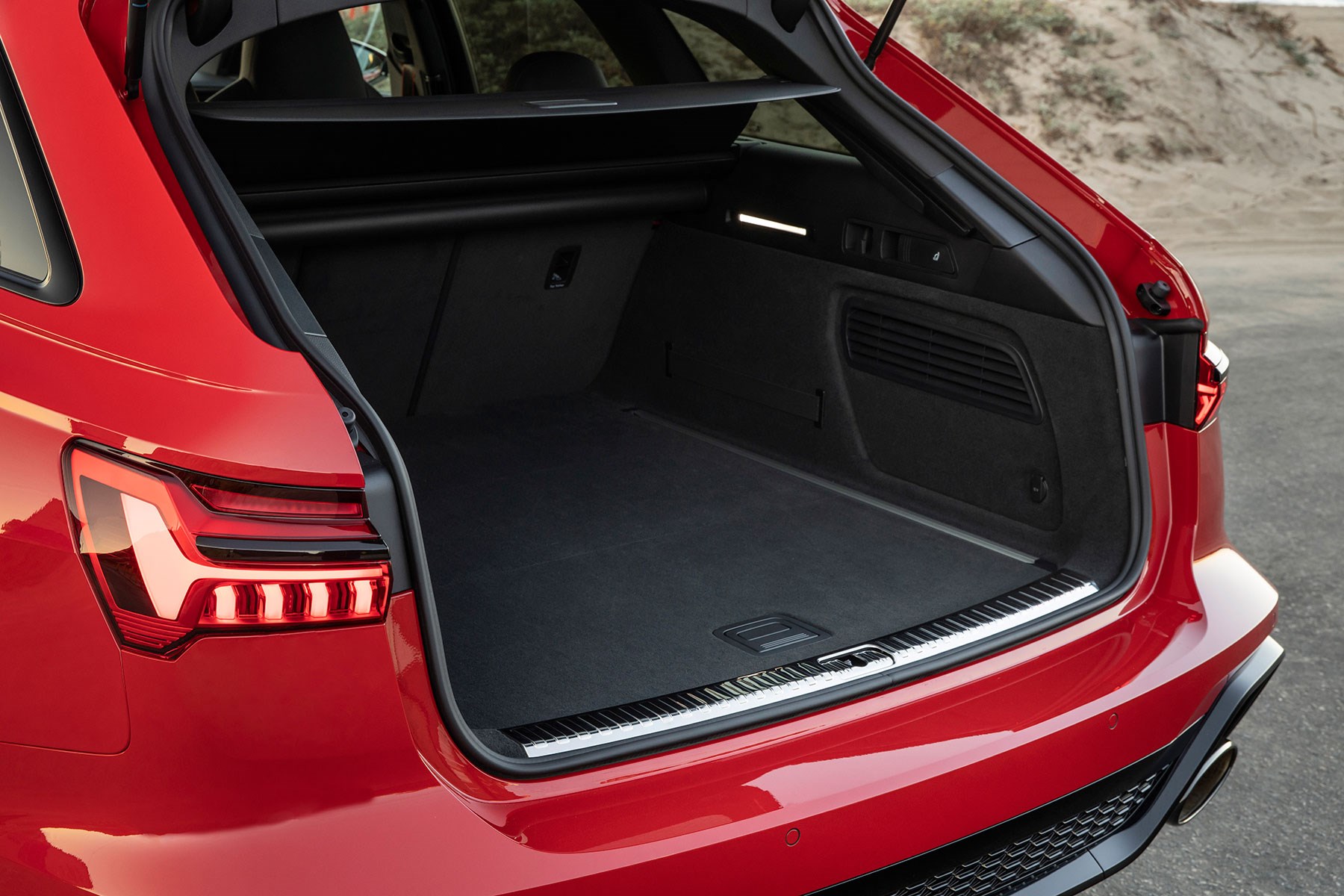 Audi RS6 boot Audi RS6 boot