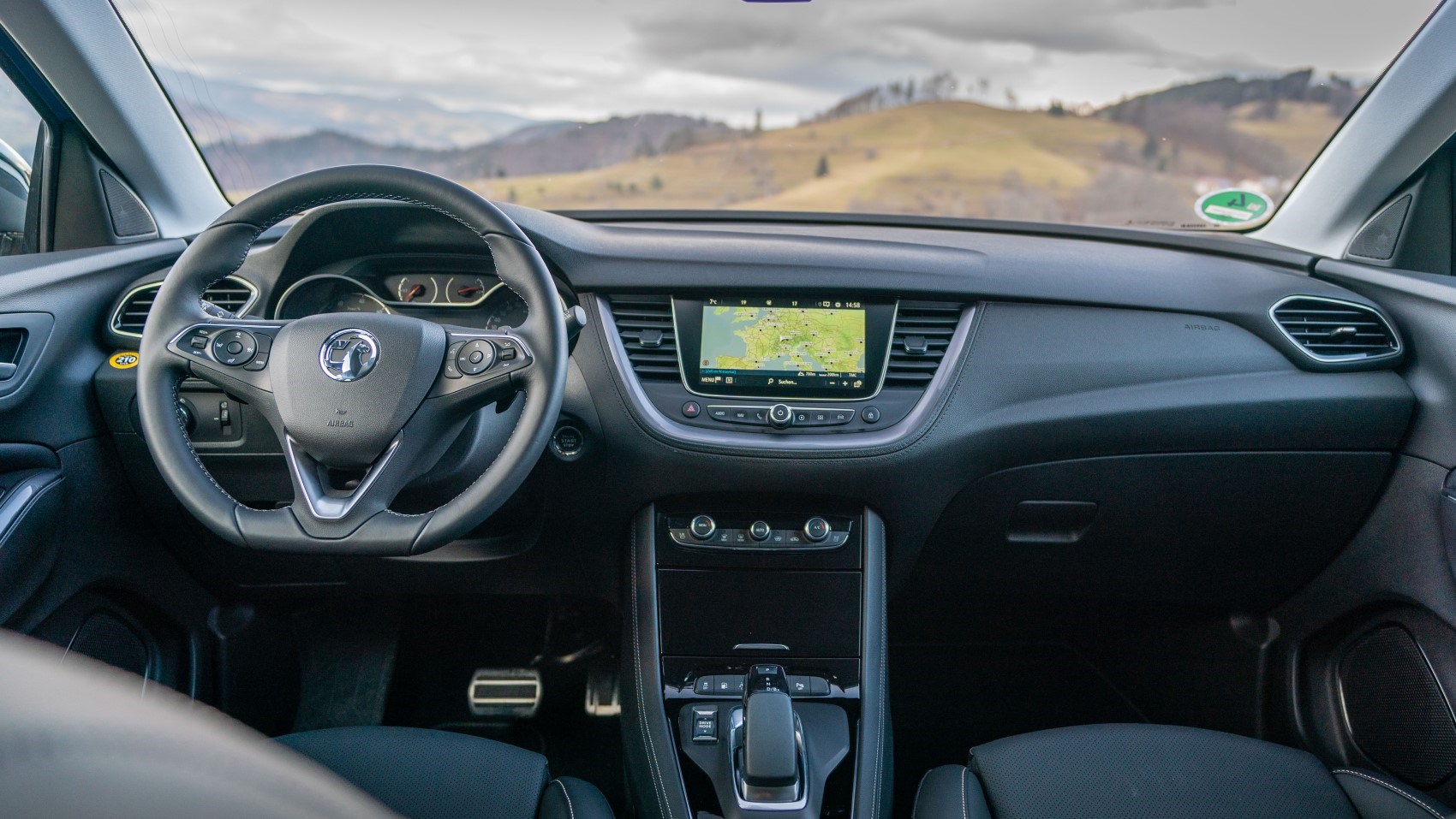 2020 Vauxhall Grandland X Hybrid4, interior 2020 Vauxhall Grandland X Hybrid4, interior