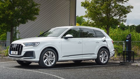 White 2021 Audi Q7 TFSIe