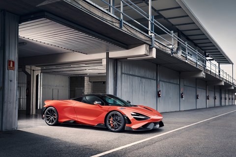 765LT static