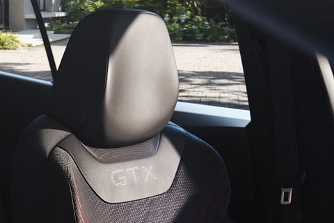 id4 gtx seat