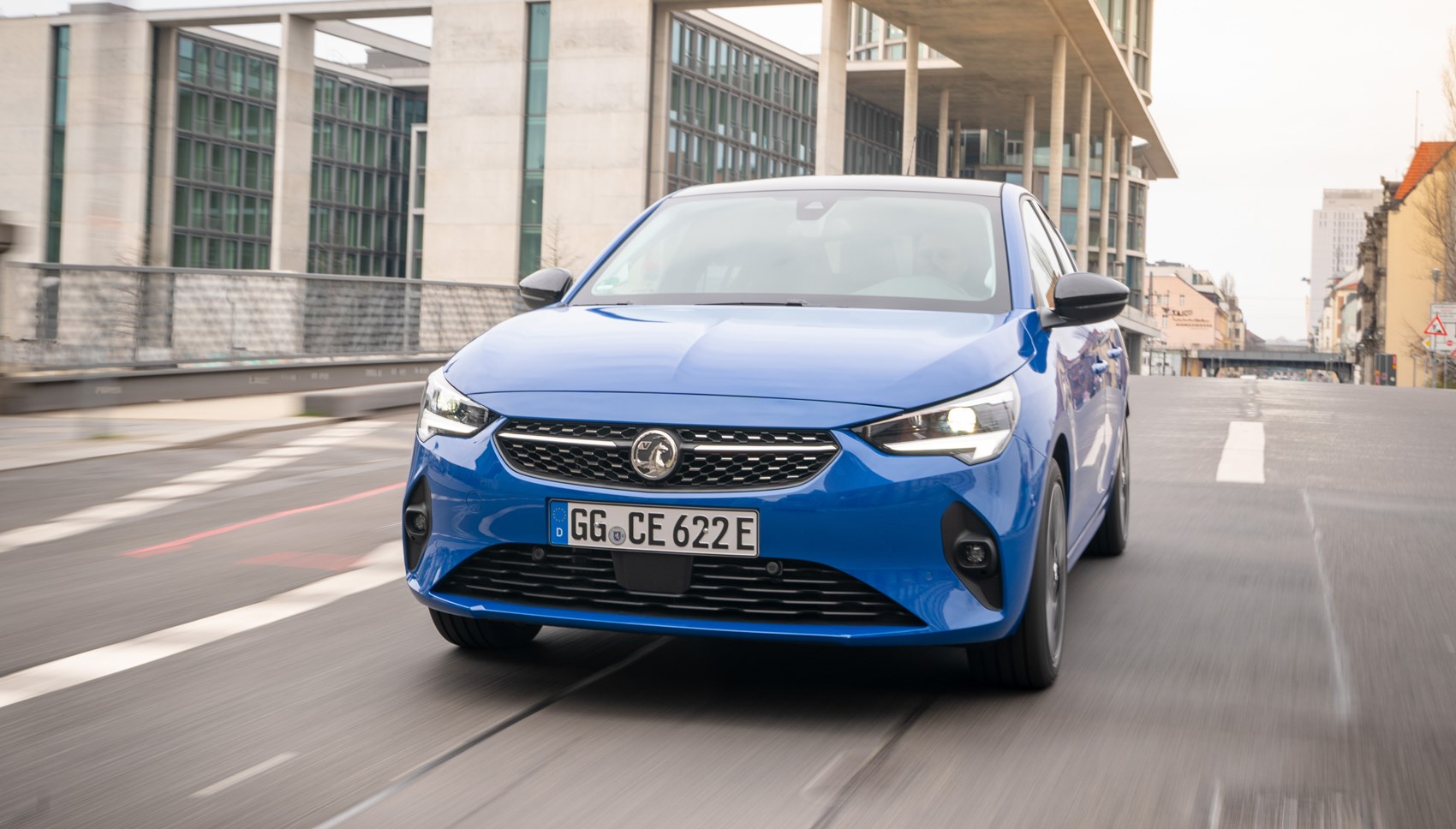 Corsa-e front tracking