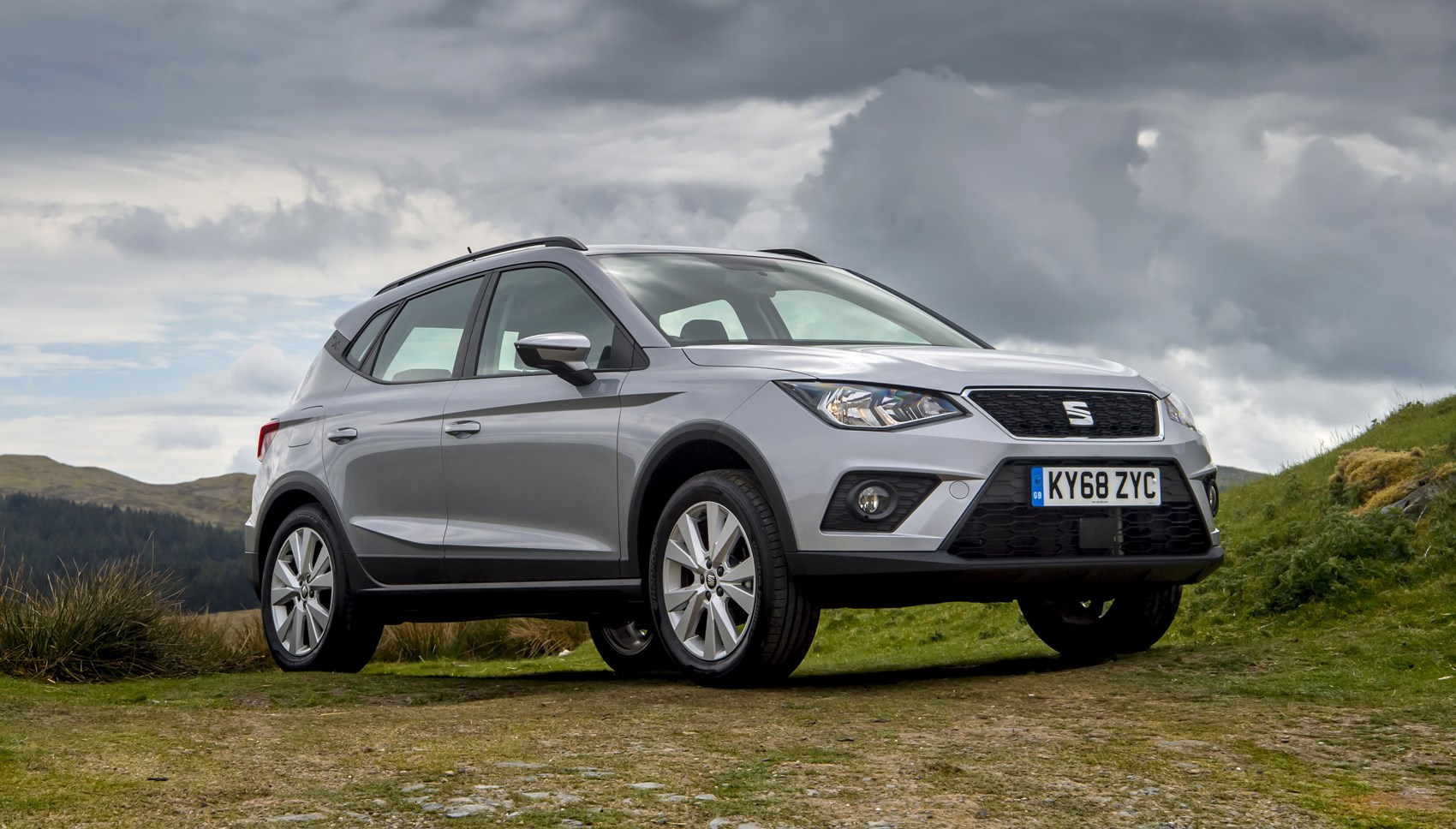 Seat Arona SUV (2020) review: middle of the road | CAR Magazine