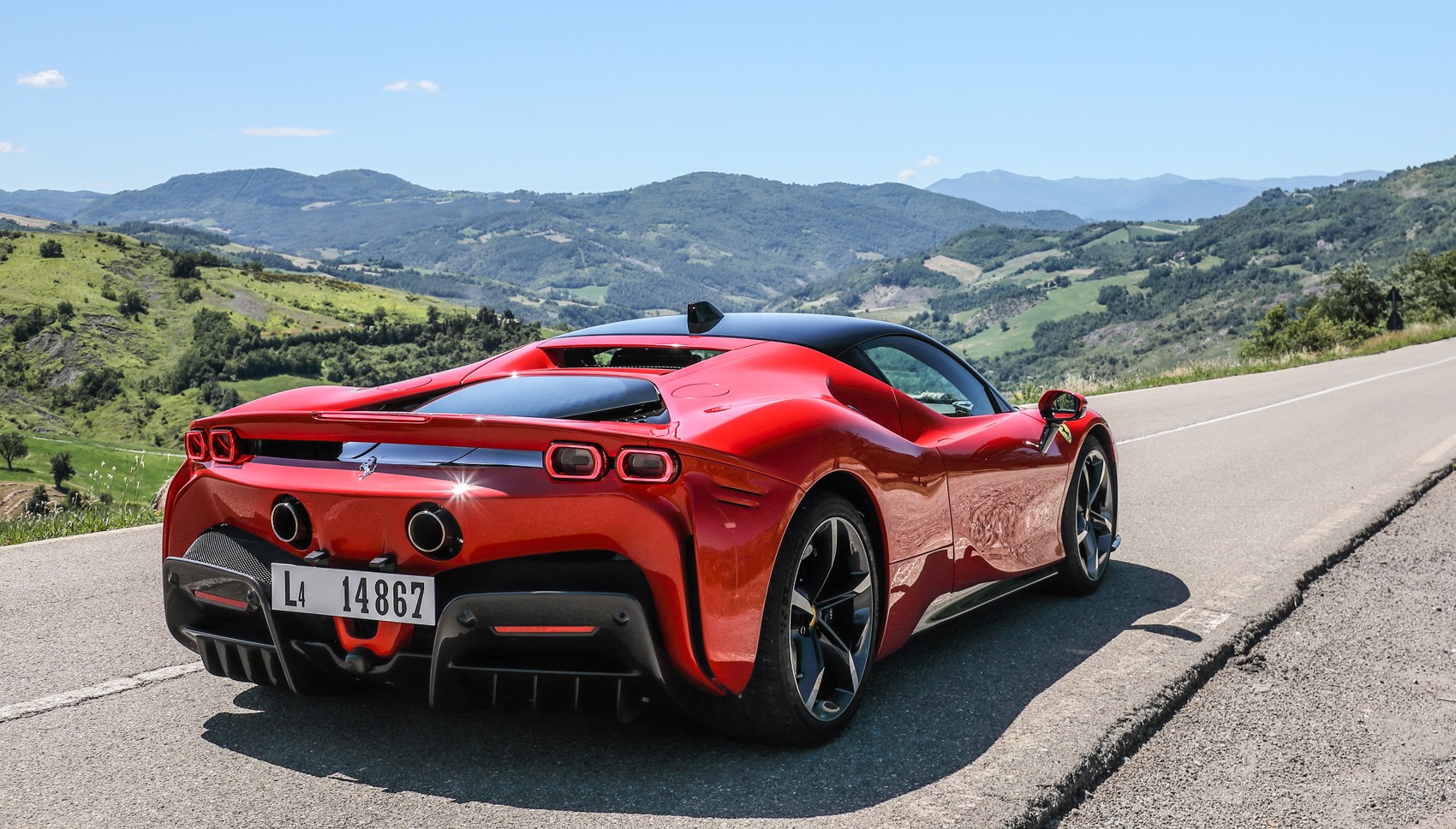 Ferrari Sf90 Stradale 2020 Review An Electrifying Performance Car Magazine