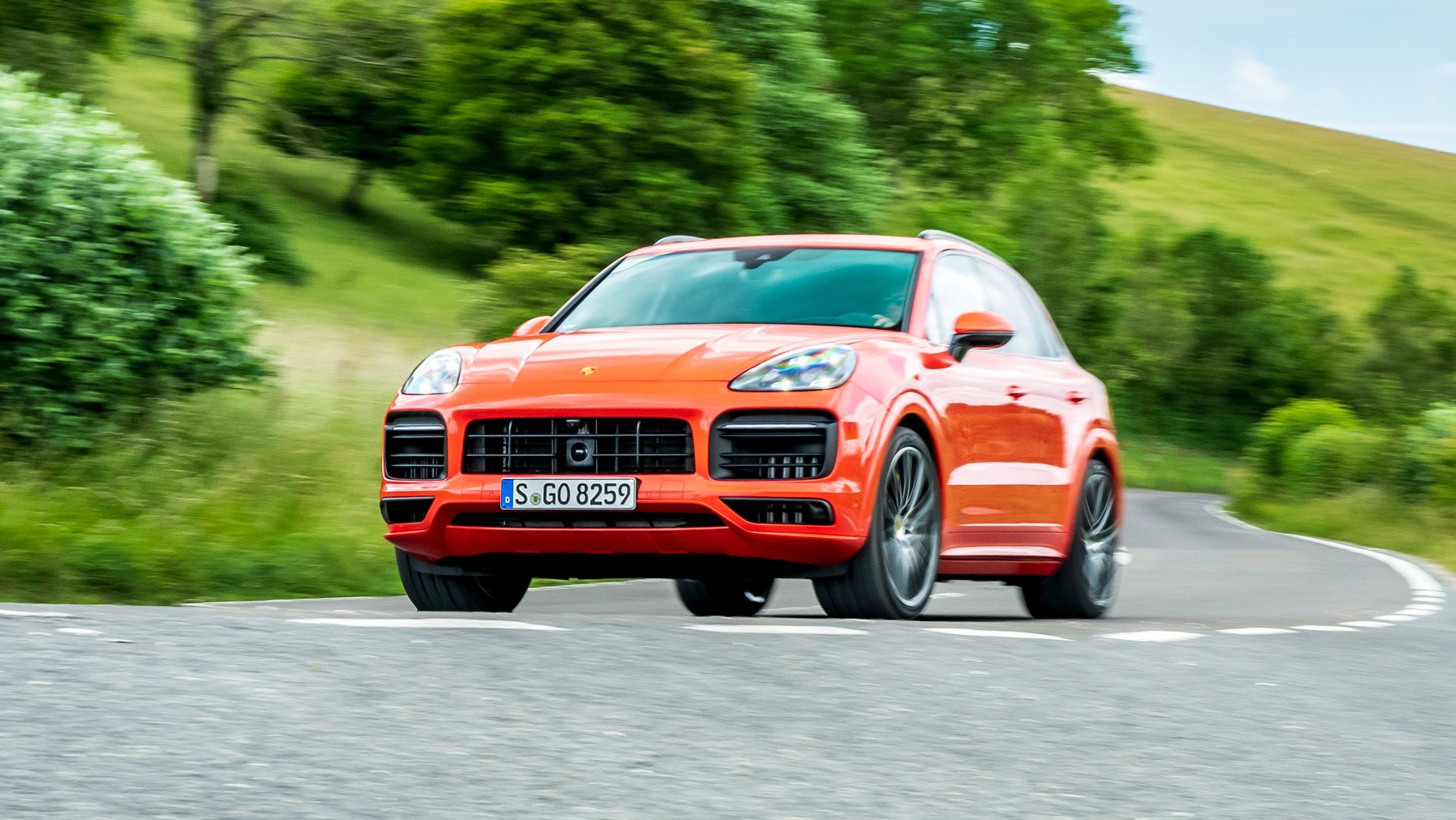 Cayenne GTS front cornering