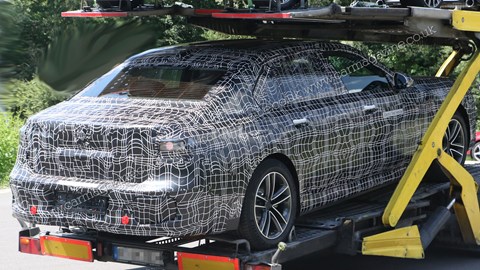 BMW i7 spy photos